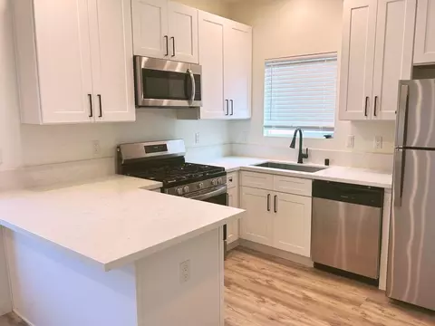 4920 63rd St, San Diego, CA 92115