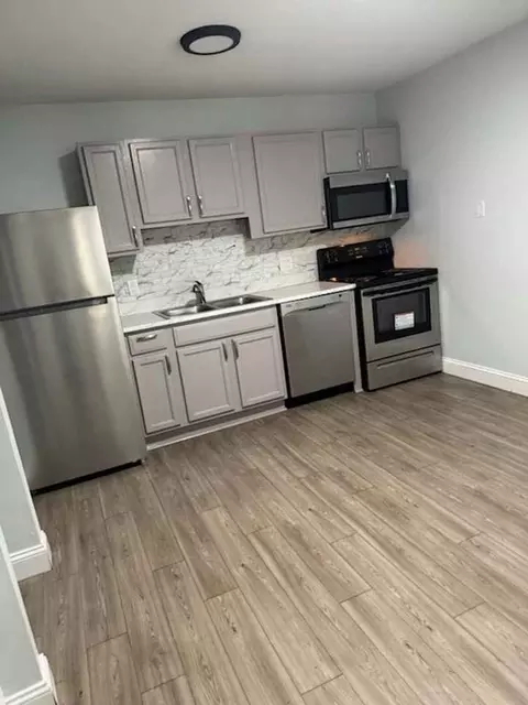 337 Emerald Rd N, Greenwood, SC 29646