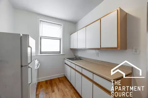 813 W Waveland Ave #N2, Chicago, IL 60613