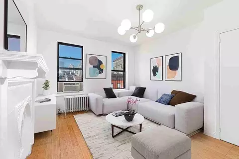 242 Mulberry St #25, New York, NY 10012