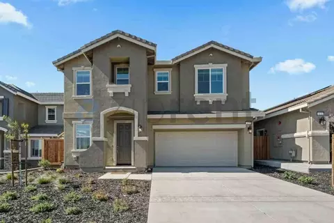 477 Trillium Ct, Fairfield, CA 94534
