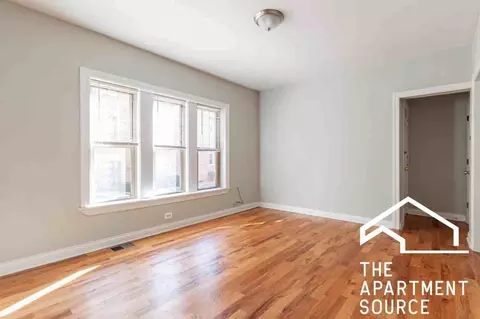626 W Barry Ave #N1, Chicago, IL 60657