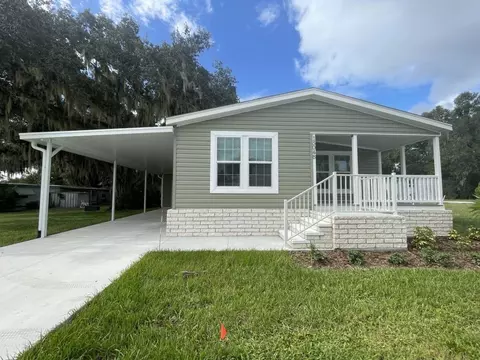 13048 Orange Ave, Grand Island, FL 32735