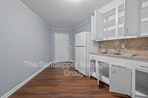 1215 Mosstree Rd #16, North Charleston, SC 29405