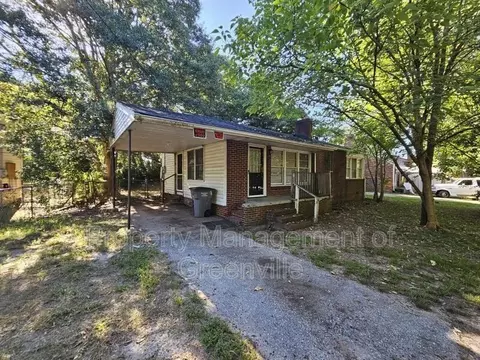 7 Mayflower Ave, Greenville, SC 29605