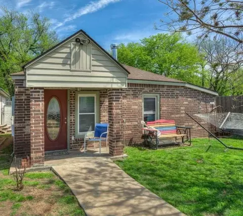 209 S Quebec Ave, Tulsa, OK 74112