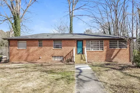 2658 Riggs Dr, East Point, GA 30344