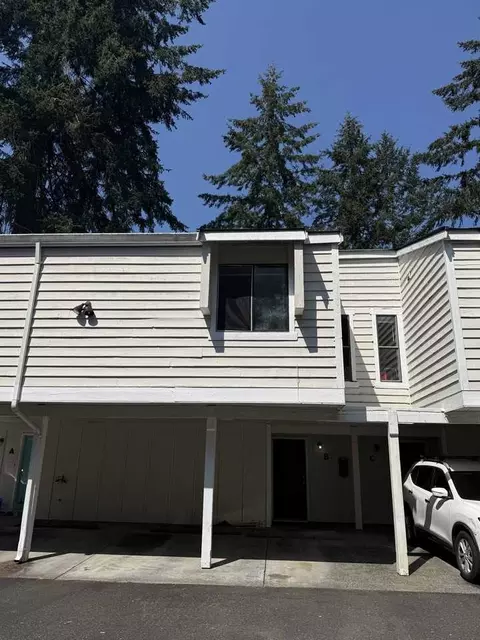 9815 52nd St W #B, University Place, WA 98467