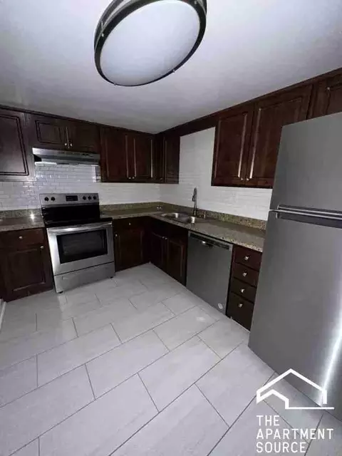 525 N Quentin Rd #414, Palatine, IL 60067