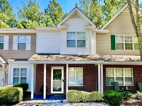10132 Reindeer Way Ln, Charlotte, NC 28216