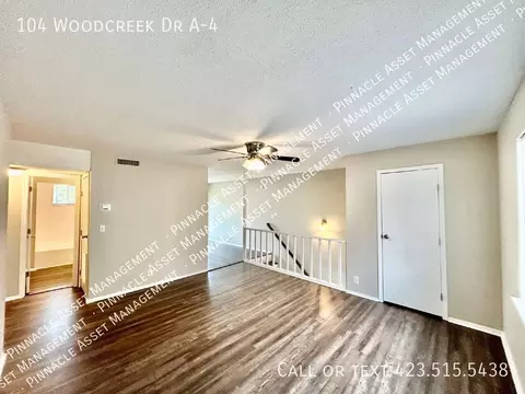 104 Woodcreek Dr, Rossville, GA 30741