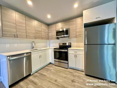 632 Centre St #201CO, Jamaica Plain, MA 02130