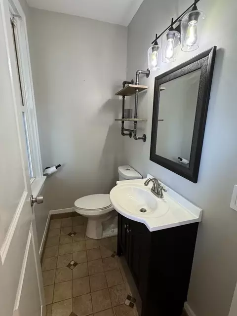 206 E 7th St #206, Frederick, MD 21701 photo 2