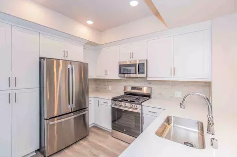 2100 Fourth Ave UNIT 206, San Diego, CA 92101