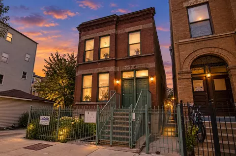 2742 W Augusta Blvd #2F, Chicago, IL 60622