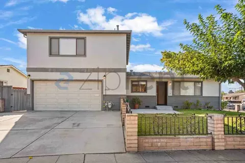 2626 Pilot Knob Dr, Santa Clara, CA 95051