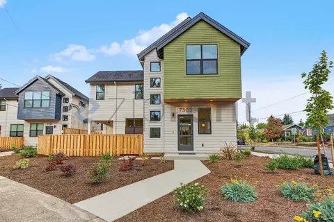 7305 N Willamette Blvd, Portland, OR 97203