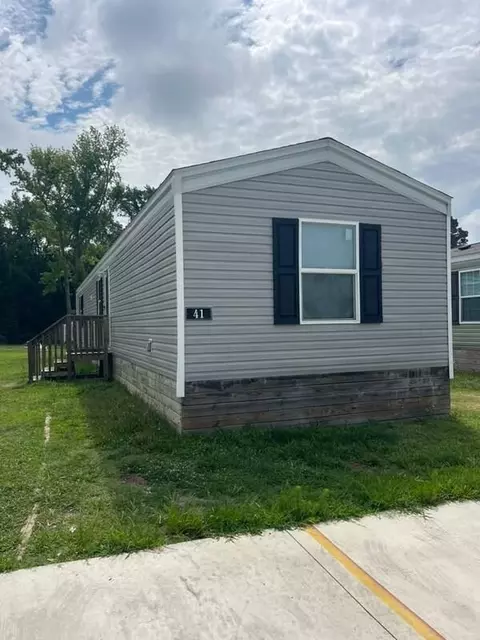 41 N King Richard Ct, Rocky Mount, NC 27803