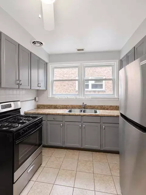 9040 Keating Ave #1SCOPY, Skokie, IL 60076