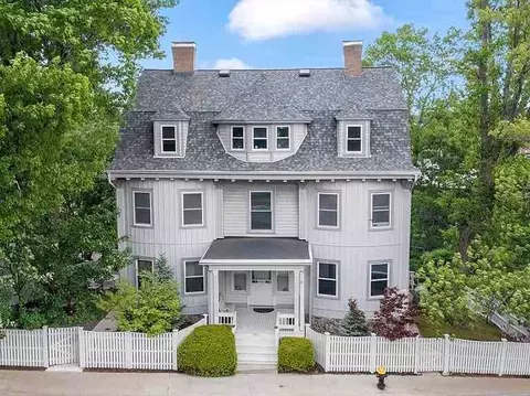 388 Arborway #B, Boston, MA 02130