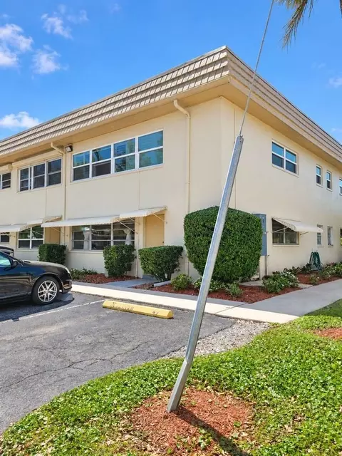 3850 13th Ave N, Saint Petersburg, FL 33713