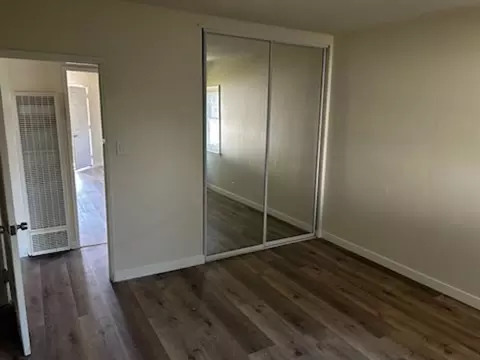 2123 E Piru St, West Rancho Dominguez, CA 90222 photo 8