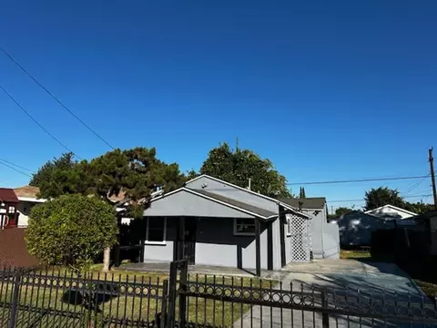 2123 E Piru St, West Rancho Dominguez, CA 90222 photo 12
