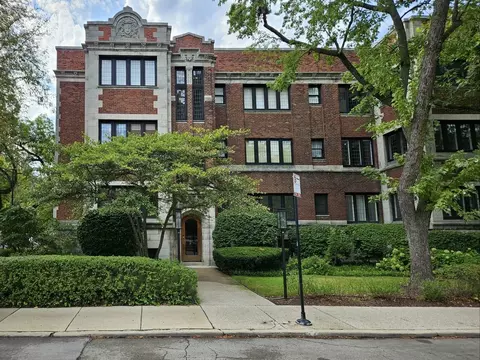 5656 S Dorchester Ave #1, Chicago, IL 60637