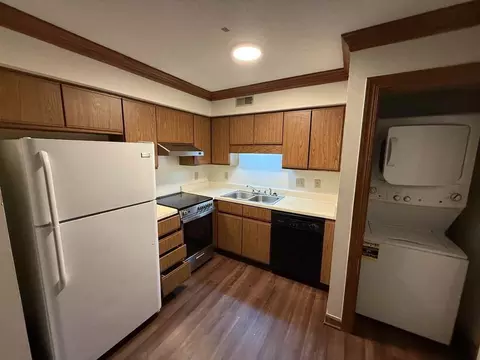 3517 Ivy Commons Dr, Raleigh, NC 27606