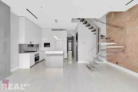 Undisclosed, New York, NY 10003