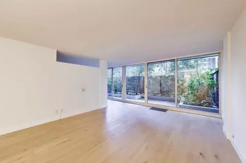 2200 Sacramento St #104, San Francisco, CA 94115