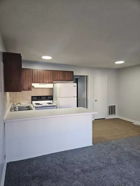 525 Green Valley Dr #5, Mount Vernon, IN 47620