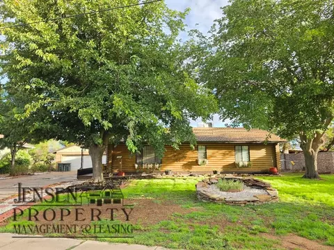 566 W 250 S, Hurricane, UT 84737