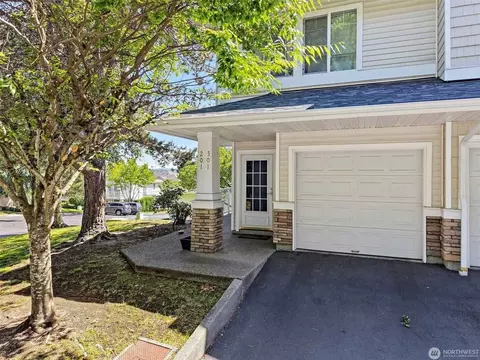 22122 41st Ave S #301, Kent, WA 98032