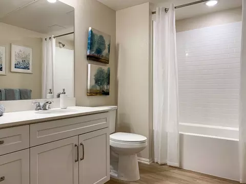 288 Center St #201, Chula Vista, CA 91910