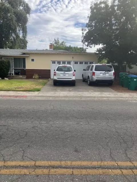 870 Moss Ave, Chico, CA 95926