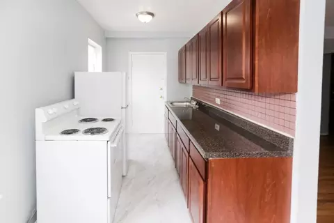 4513 N Malden St #GD, Chicago, IL 60640