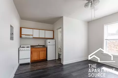 3957 W Irving Park Rd #305, Chicago, IL 60618