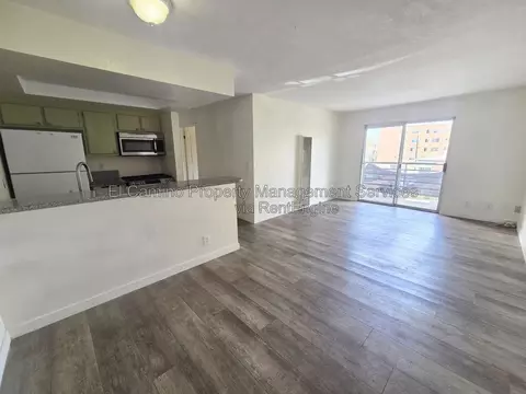 327 Chestnut Ave #201, Long Beach, CA 90802