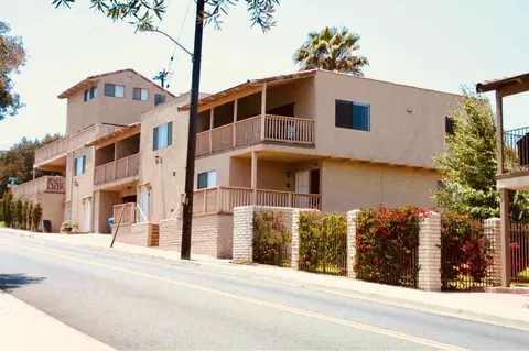 1823 Armour Ln #4, Redondo Beach, CA 90278