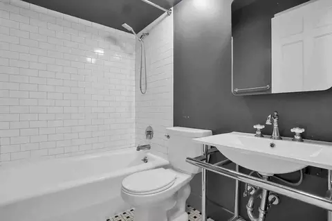 441 E Town St #102, Columbus, OH 43215