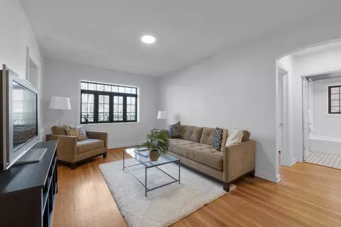 441 E Town St #210, Columbus, OH 43215