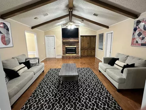 4821 S Country Club Rd #1624498P, Garland, TX 75043