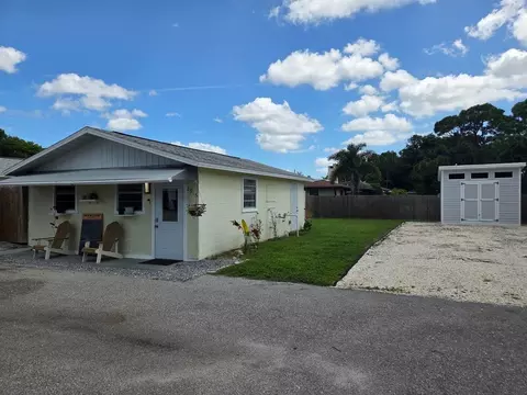 2915 36th Ave W, South Bradenton, FL 34205
