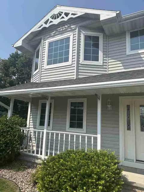 n511 Willow Crest Court, Appleton, WI 54915 photo 2