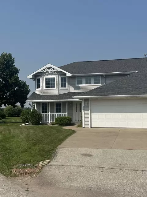 n511 Willow Crest Court, Appleton, WI 54915