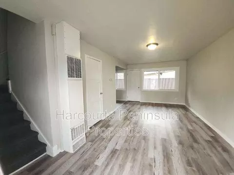 2825 NE Center St #7, Bremerton, WA 98310