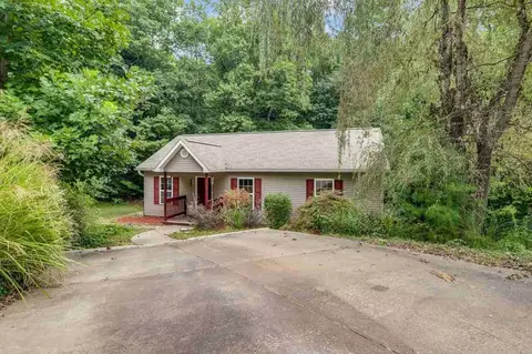 36 Rocking Porch Ln, Asheville, NC 28805