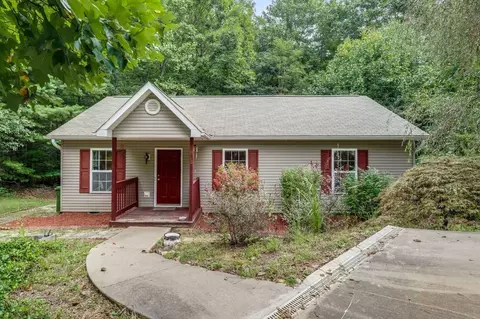 36 Rocking Porch Ln, Asheville, NC 28805
