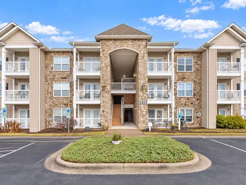 618 Condo Club Dr, Wilmington, NC 28412